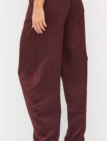 640 - Burgundy