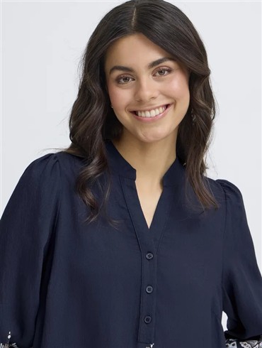 900010609 Navy Blazer